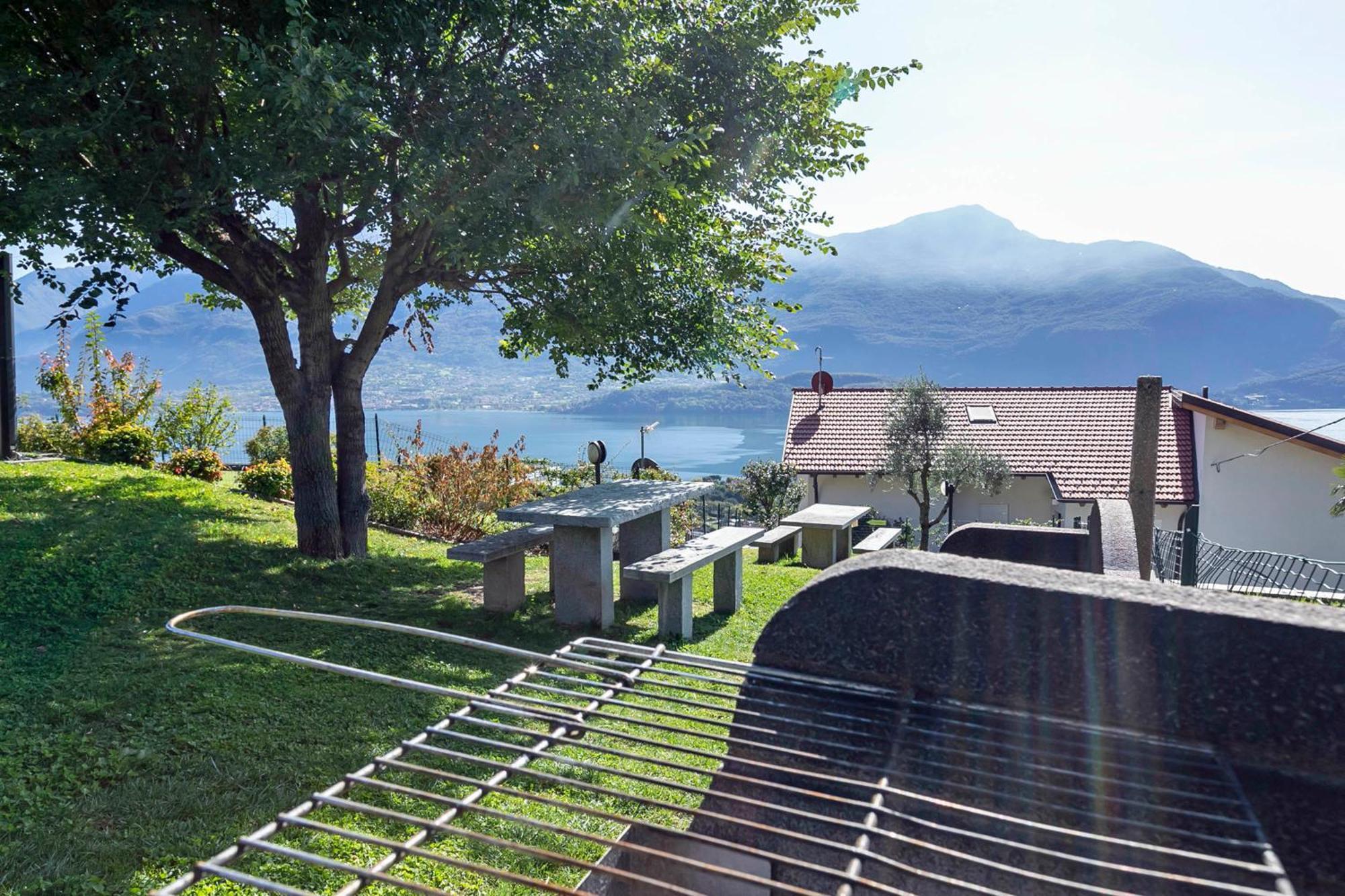 La Collinetta Apartments Vercana Exterior photo